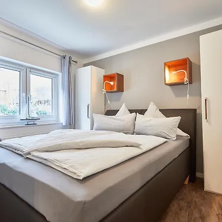 Appartement Pirola - 3 *